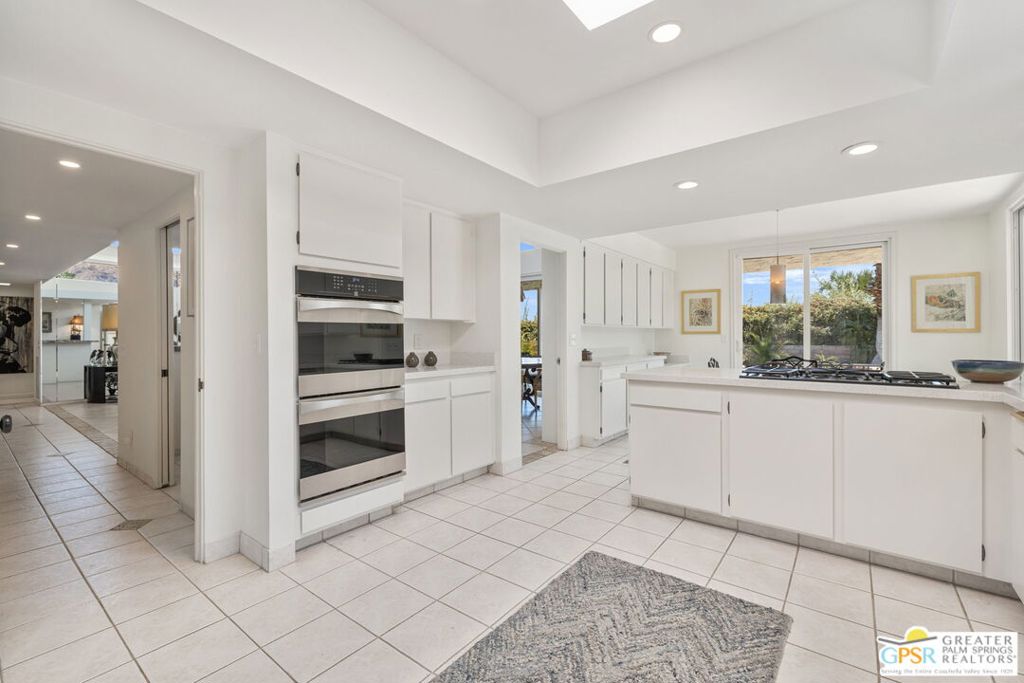 2130 S Toledo Avenue