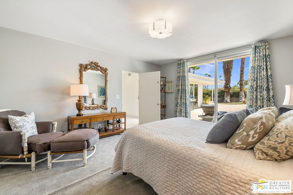 2130 S Toledo Avenue