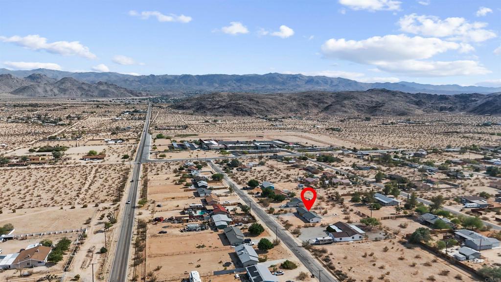 4758 Avenida La Mirada
