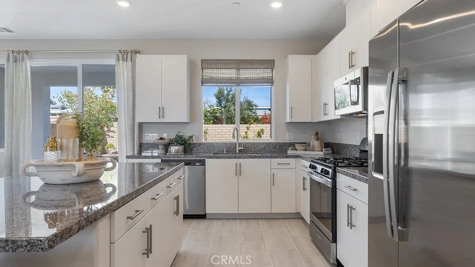 15438 Avenida De Cielo