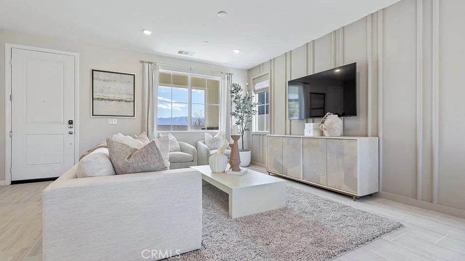 15438 Avenida De Cielo
