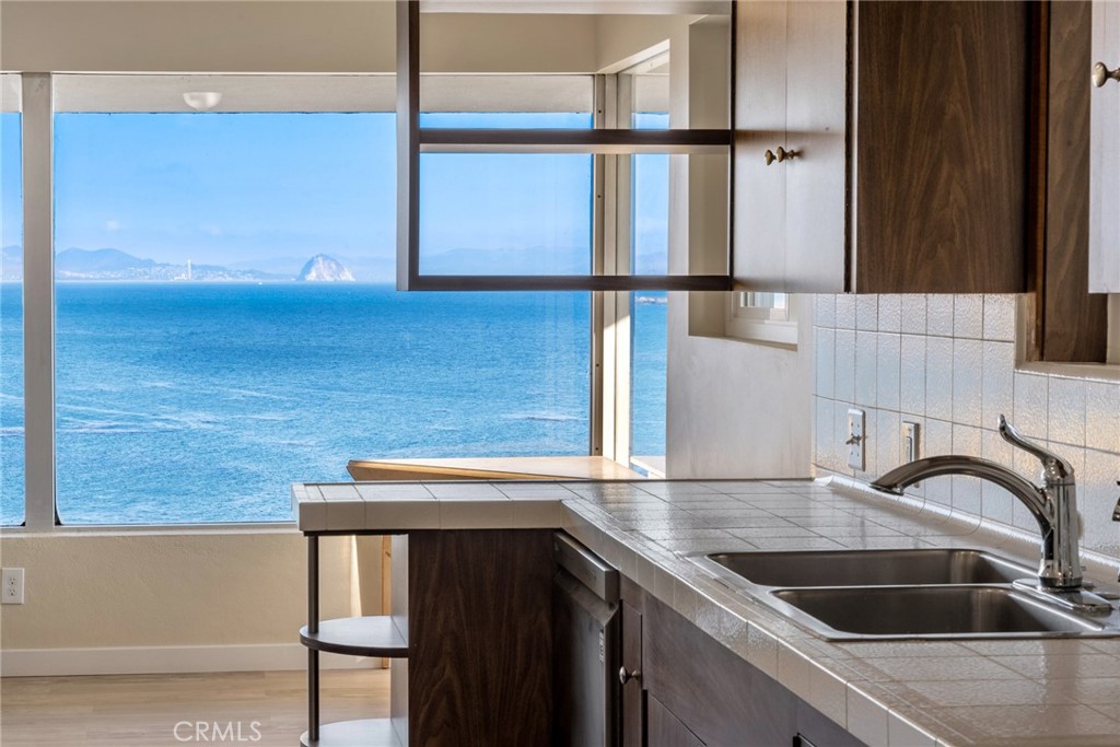 5010 Cabrillo