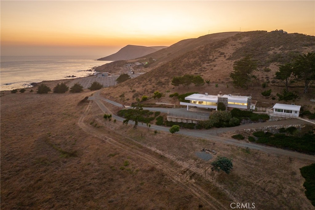 5010 Cabrillo