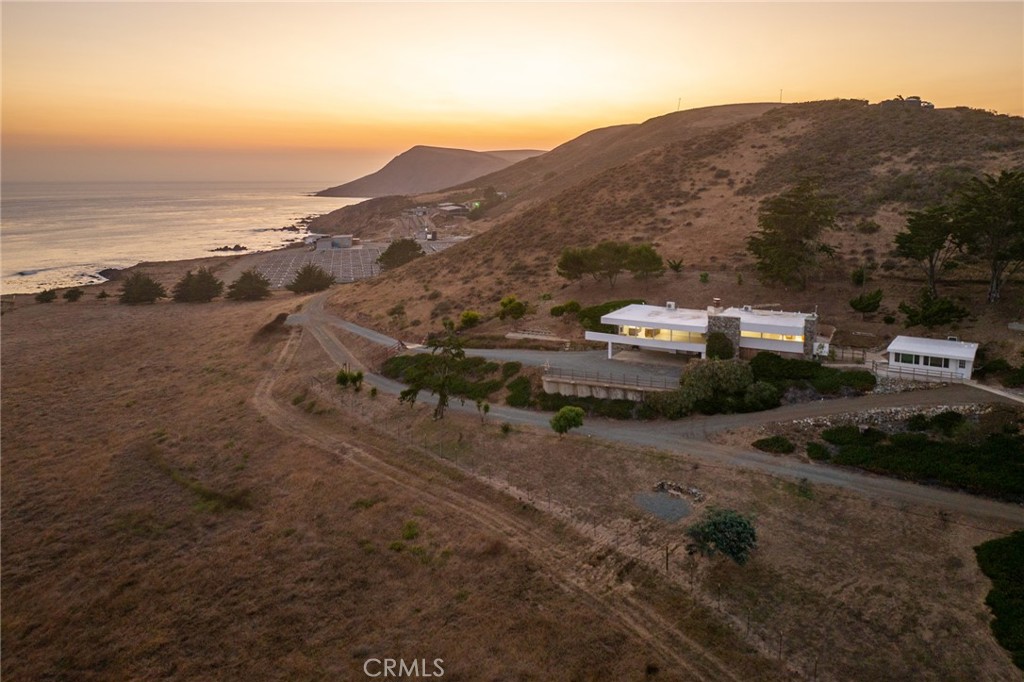 5010 Cabrillo