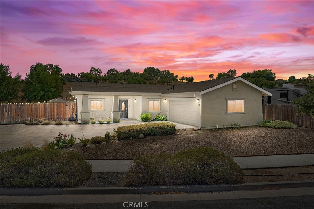 416 Montebello Oaks Drive