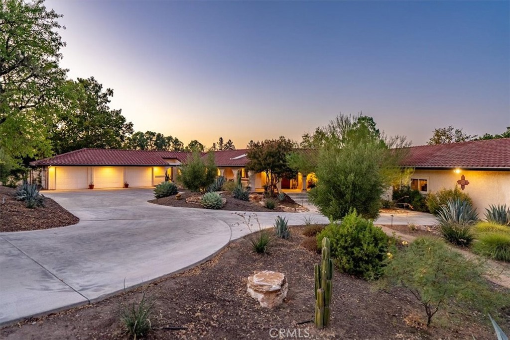 1375 Nacimiento Lake Drive