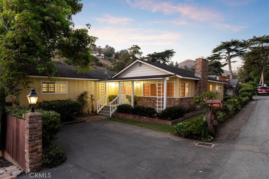 475 Hacienda Drive