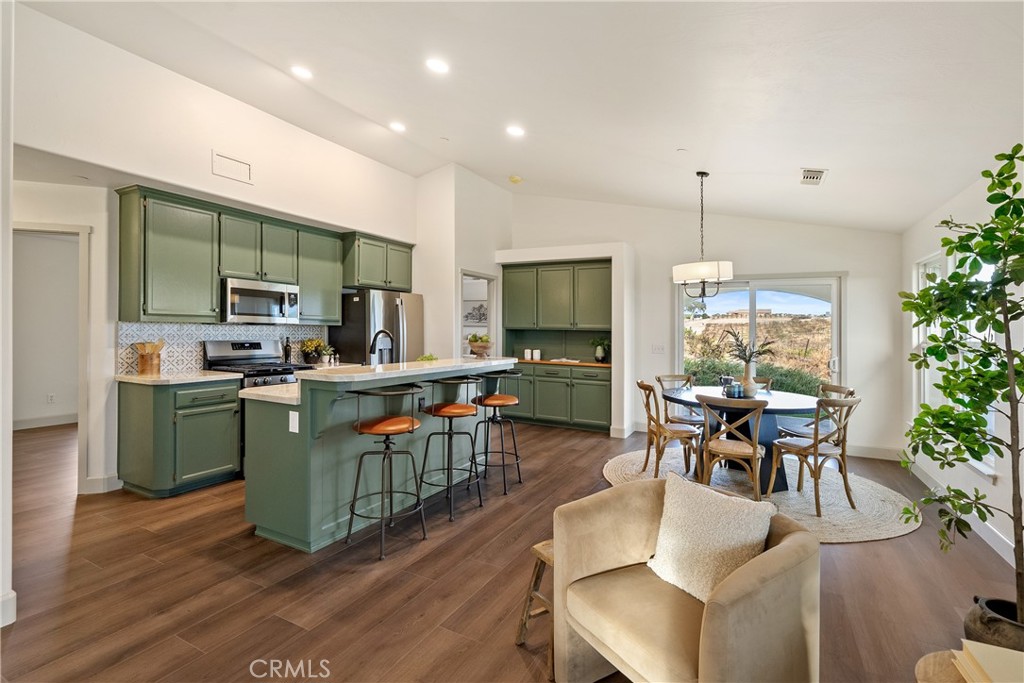 8415 Magdalena Drive