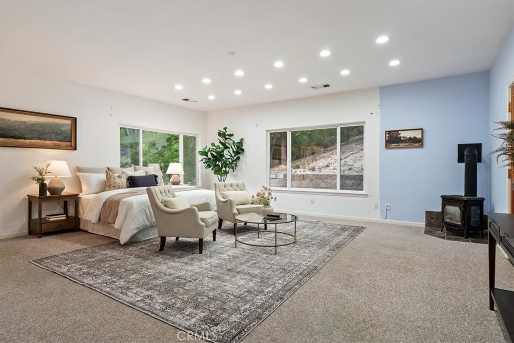 4242 Las Tablas Willow Creek Road