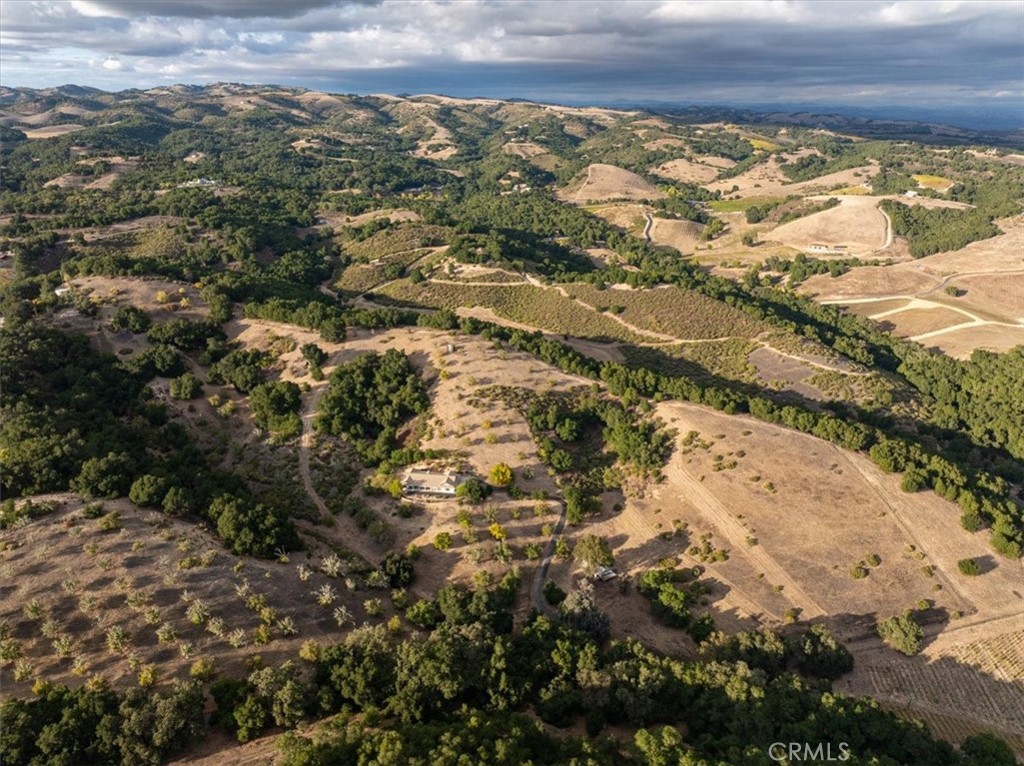 4242 Las Tablas Willow Creek Road