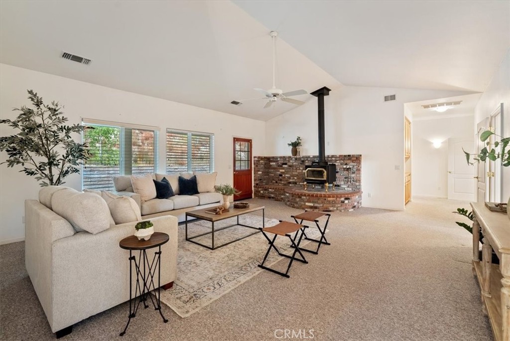 4242 Las Tablas Willow Creek Road