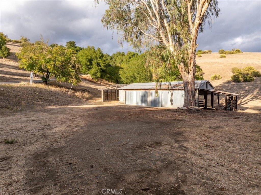 4242 Las Tablas Willow Creek Road