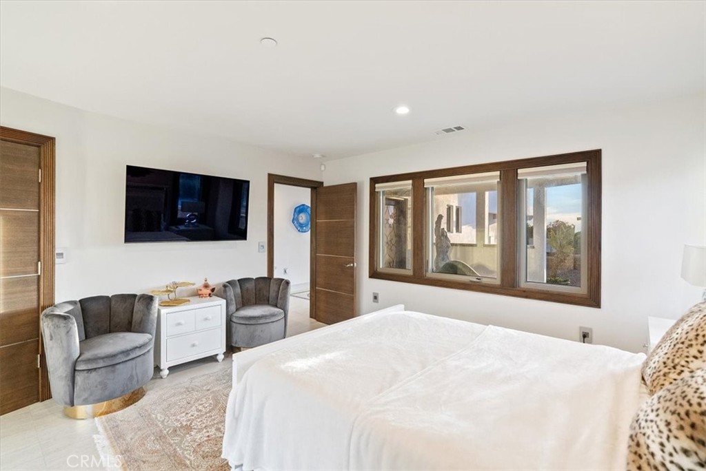2090 Sherwood