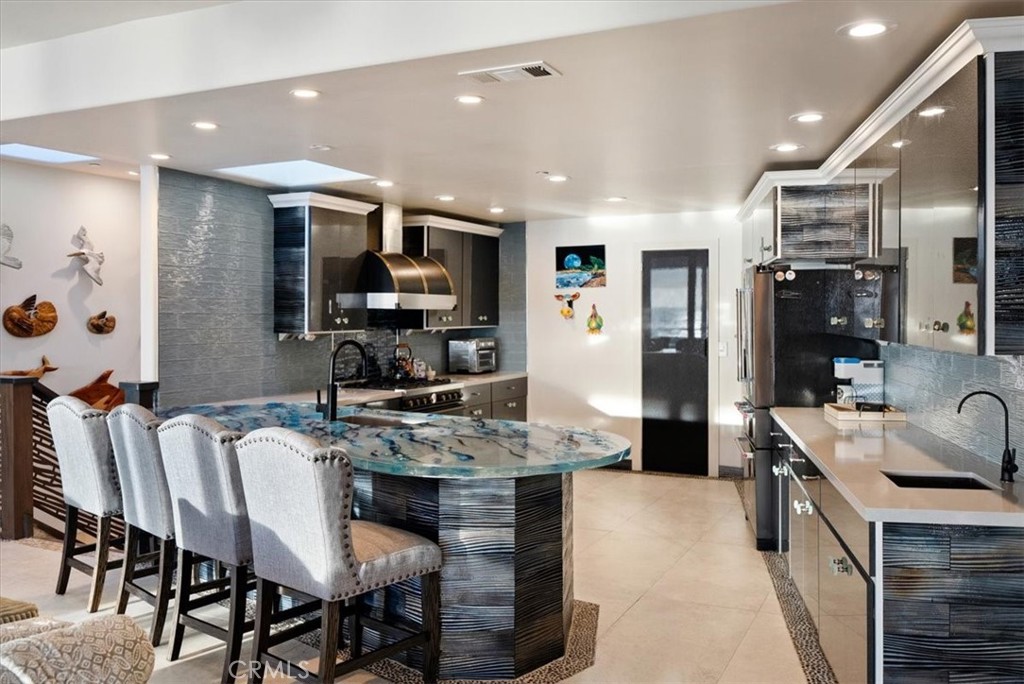 2090 Sherwood