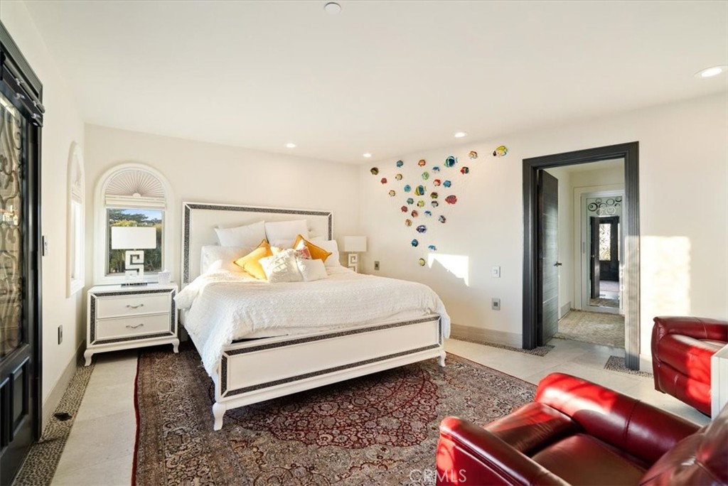 2090 Sherwood