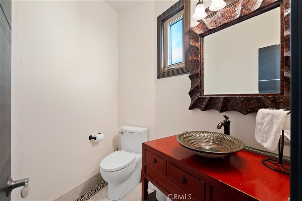 2090 Sherwood