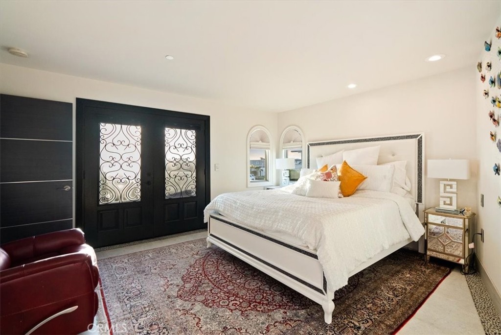 2090 Sherwood