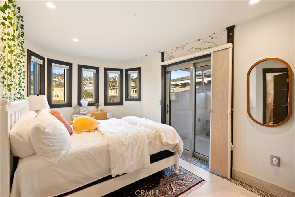 2090 Sherwood