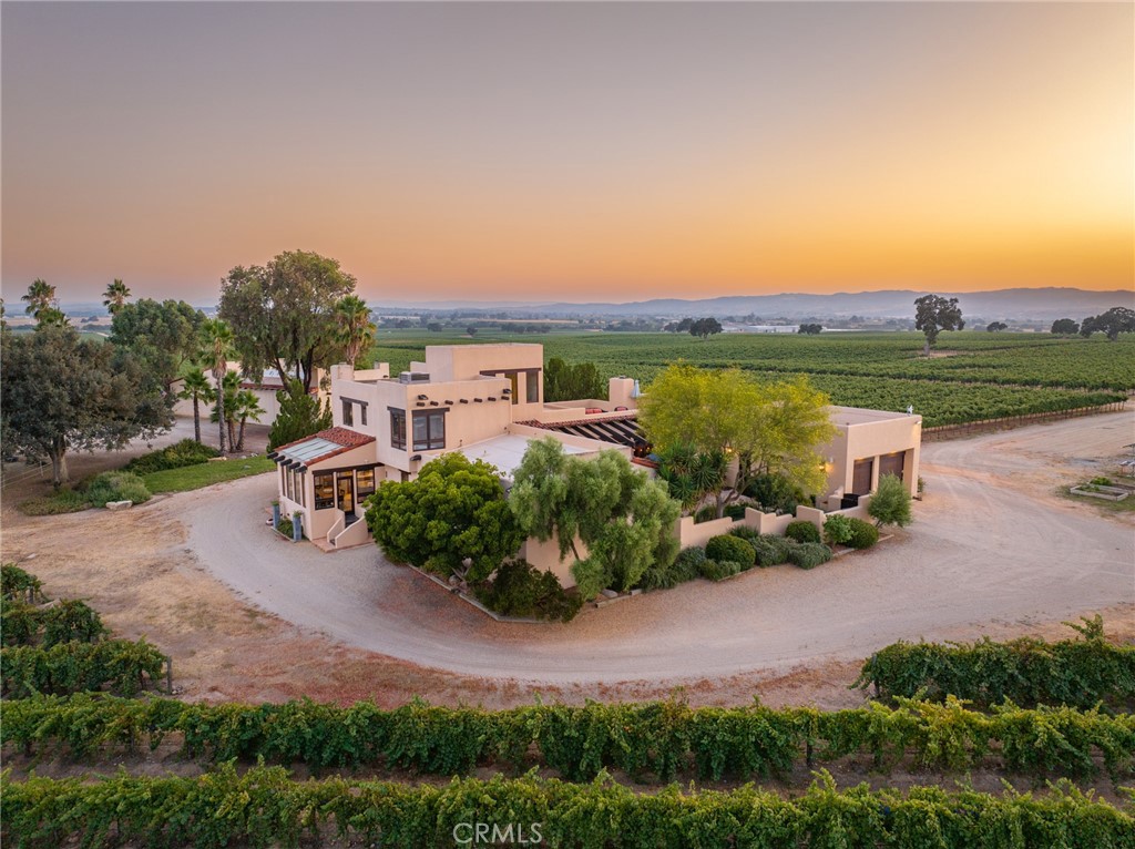 7010 Wilderness Lane