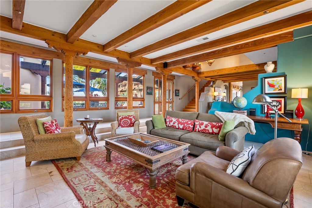 7010 Wilderness Lane