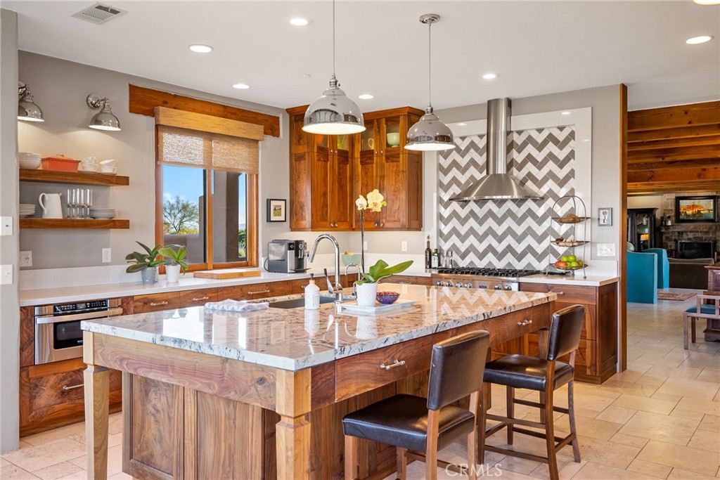 7010 Wilderness Lane