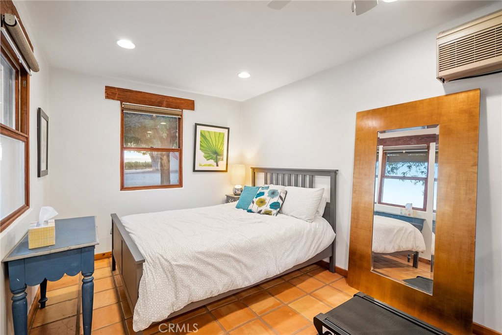 7010 Wilderness Lane