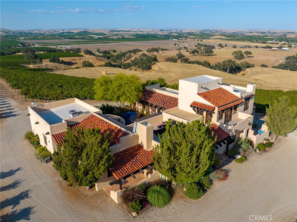 7010 Wilderness Lane