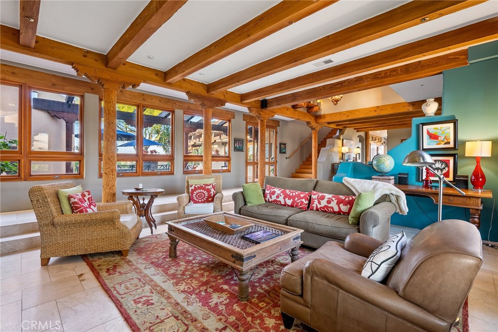 7010 Wilderness Lane