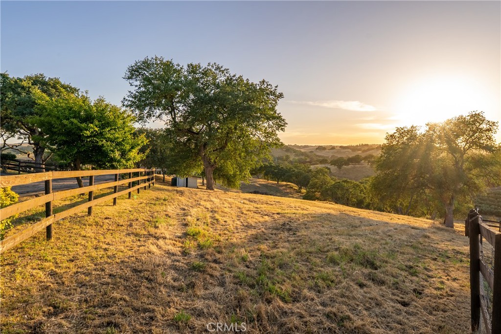 6275 Twin Canyon
