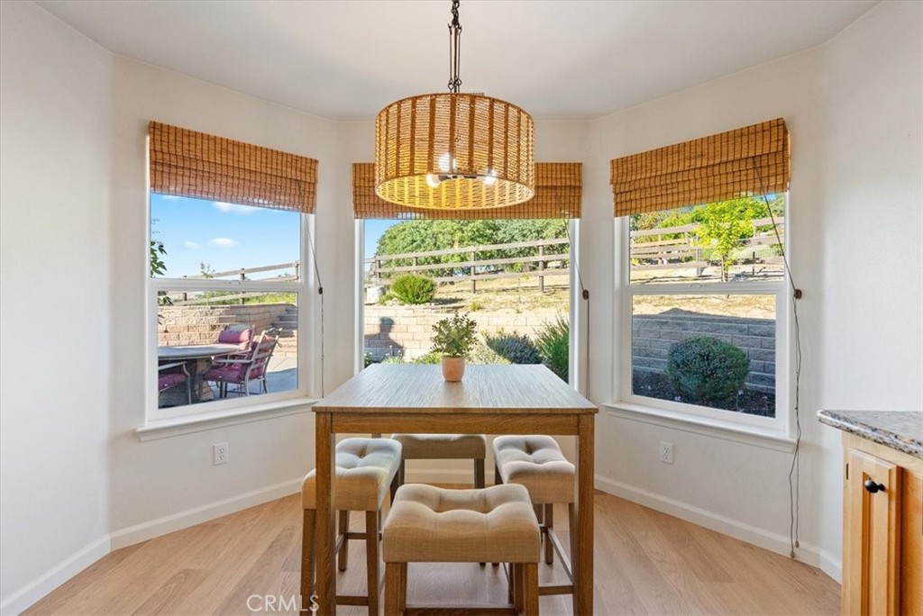 6275 Twin Canyon