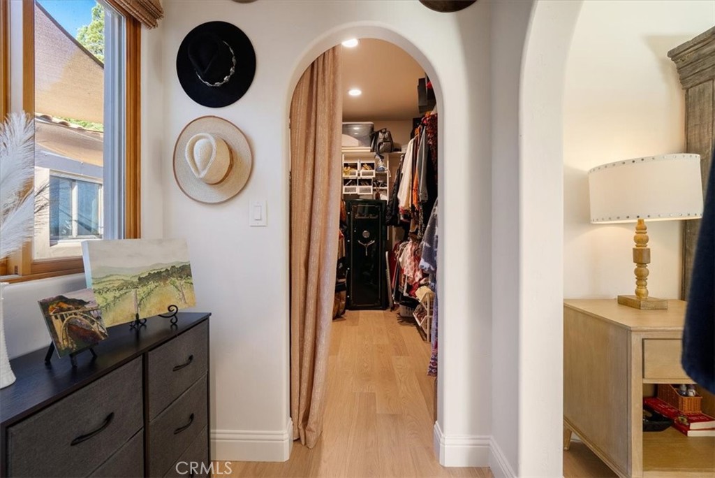6275 Twin Canyon