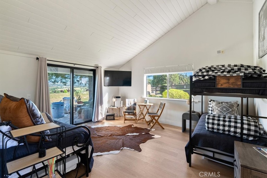 6275 Twin Canyon