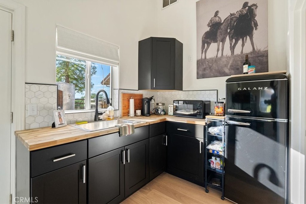 6275 Twin Canyon