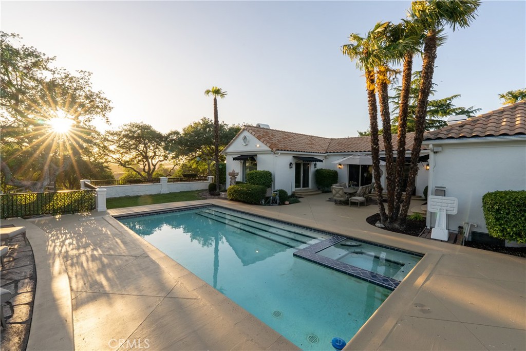 6275 Twin Canyon