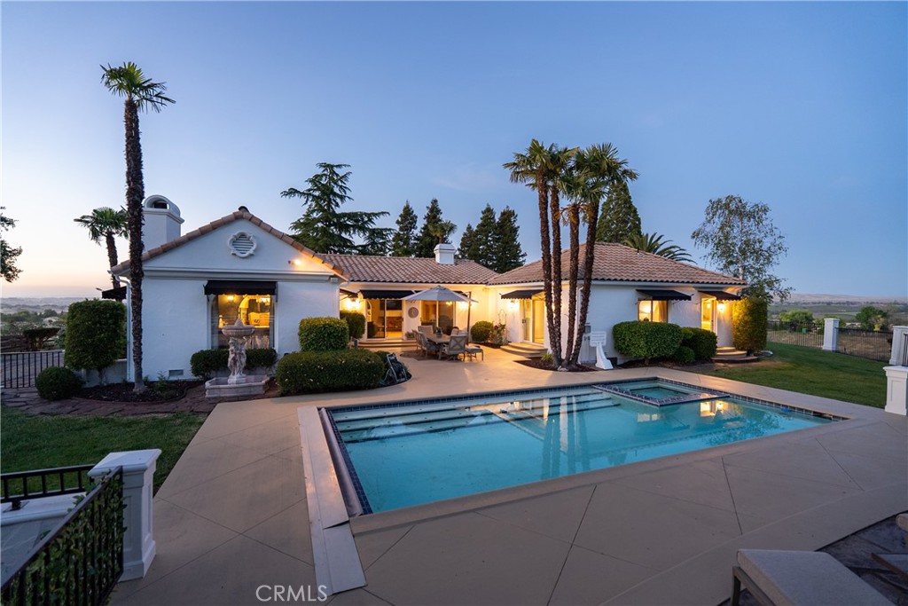 6275 Twin Canyon