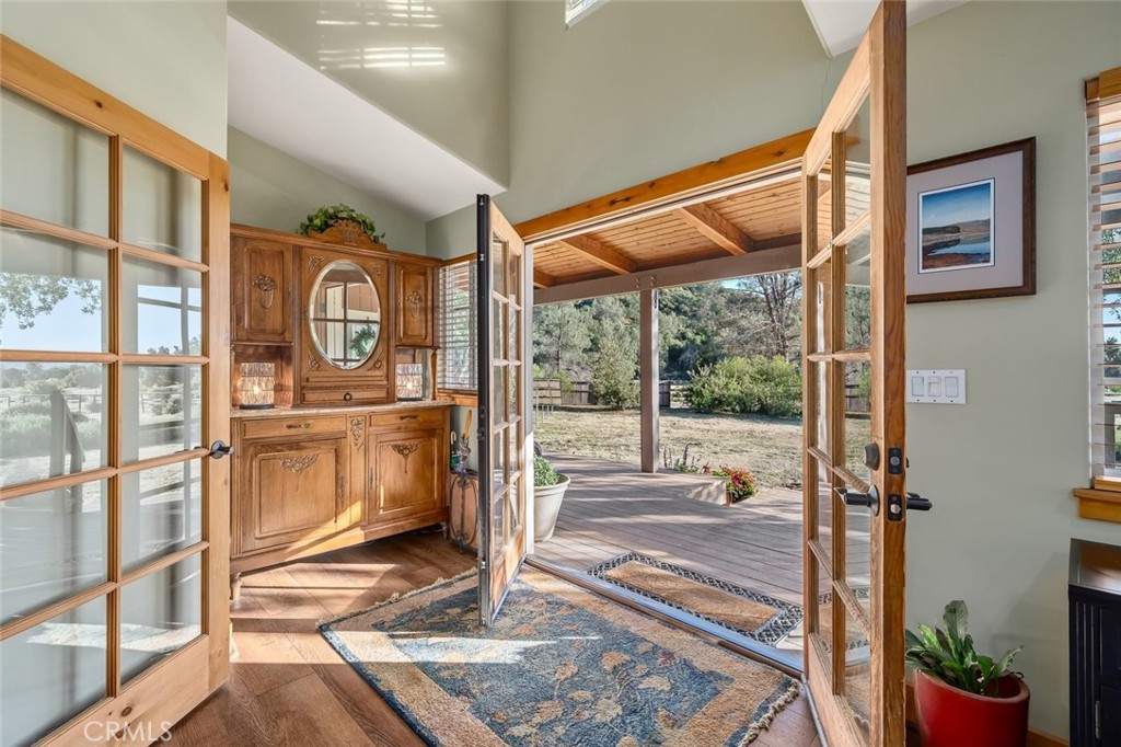 1350 Parkhill