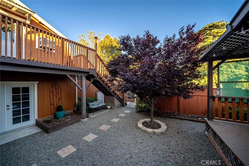 1350 Parkhill