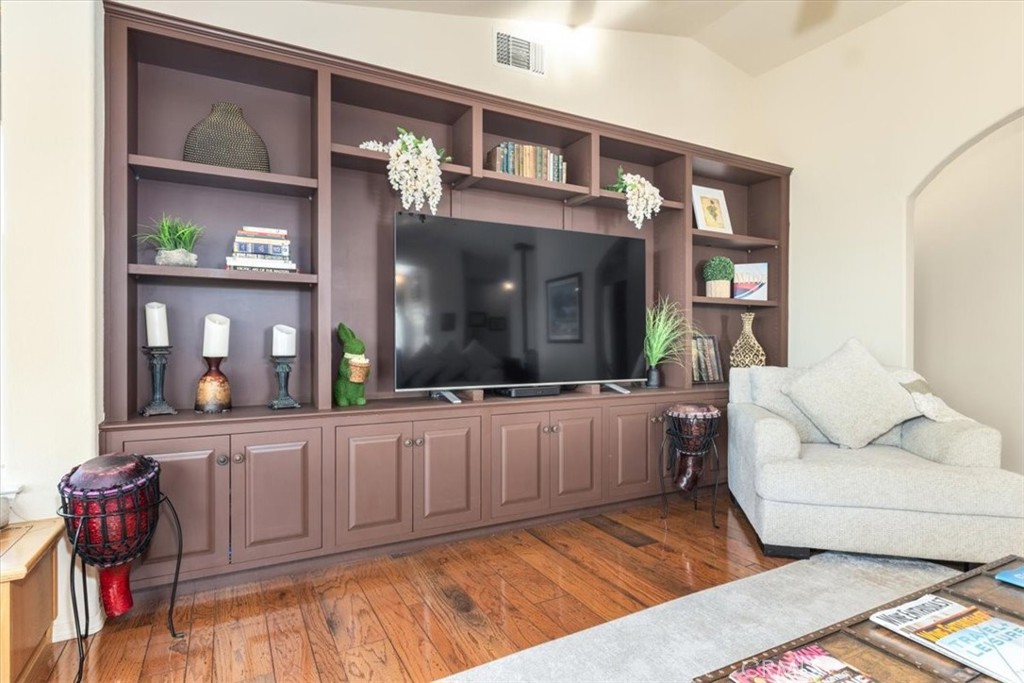 6130 Buckhorn Ridge