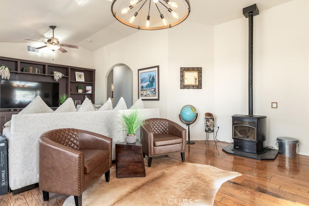 6130 Buckhorn Ridge