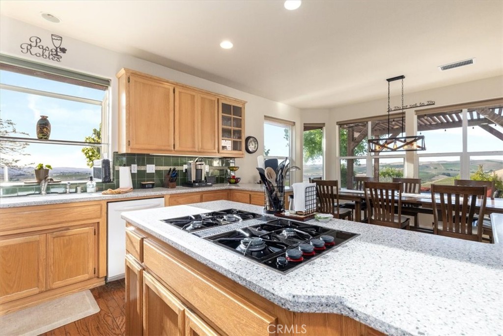 6130 Buckhorn Ridge