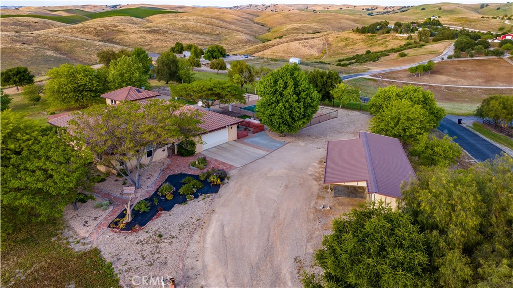 6130 Buckhorn Ridge