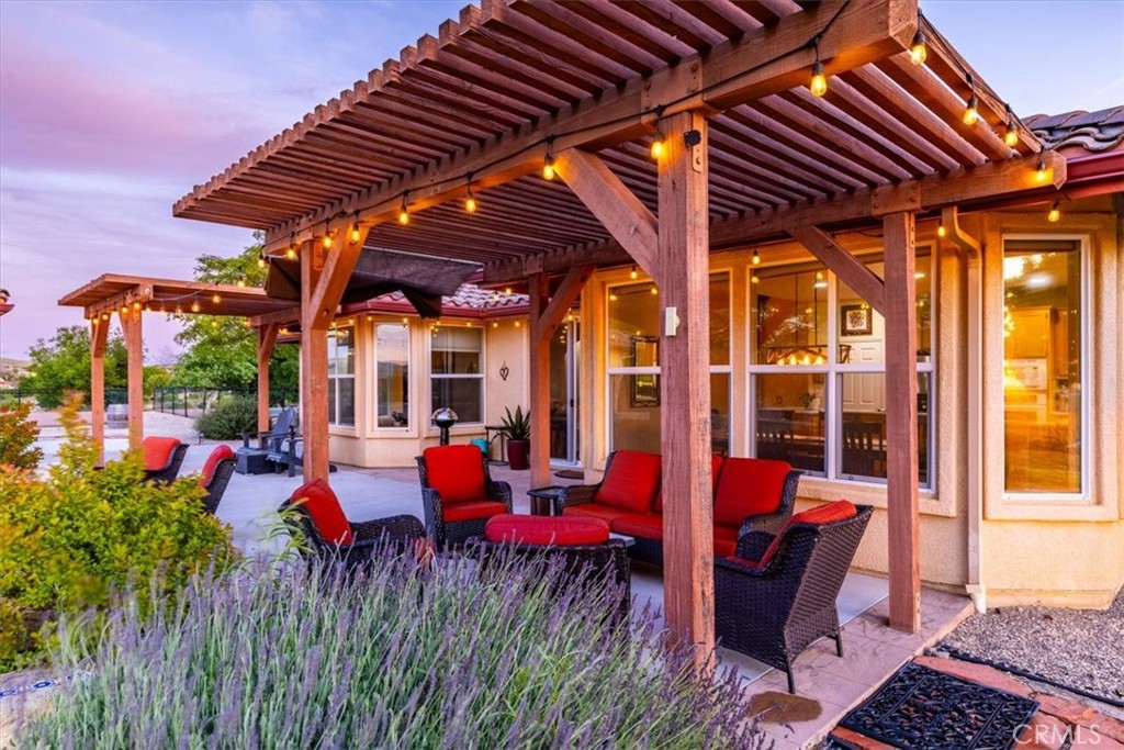 6130 Buckhorn Ridge