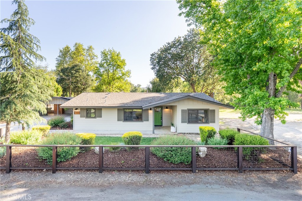 7900 Portola