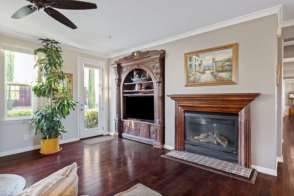 1090 Muscat Court