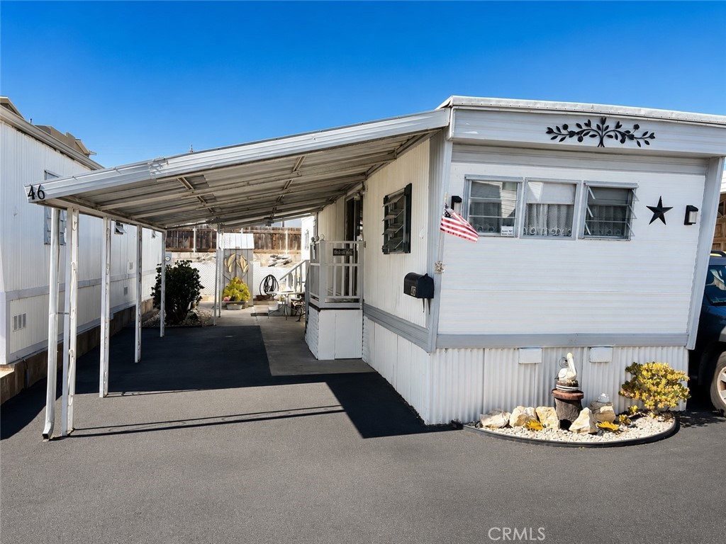 1477 W. Grand Ave 46