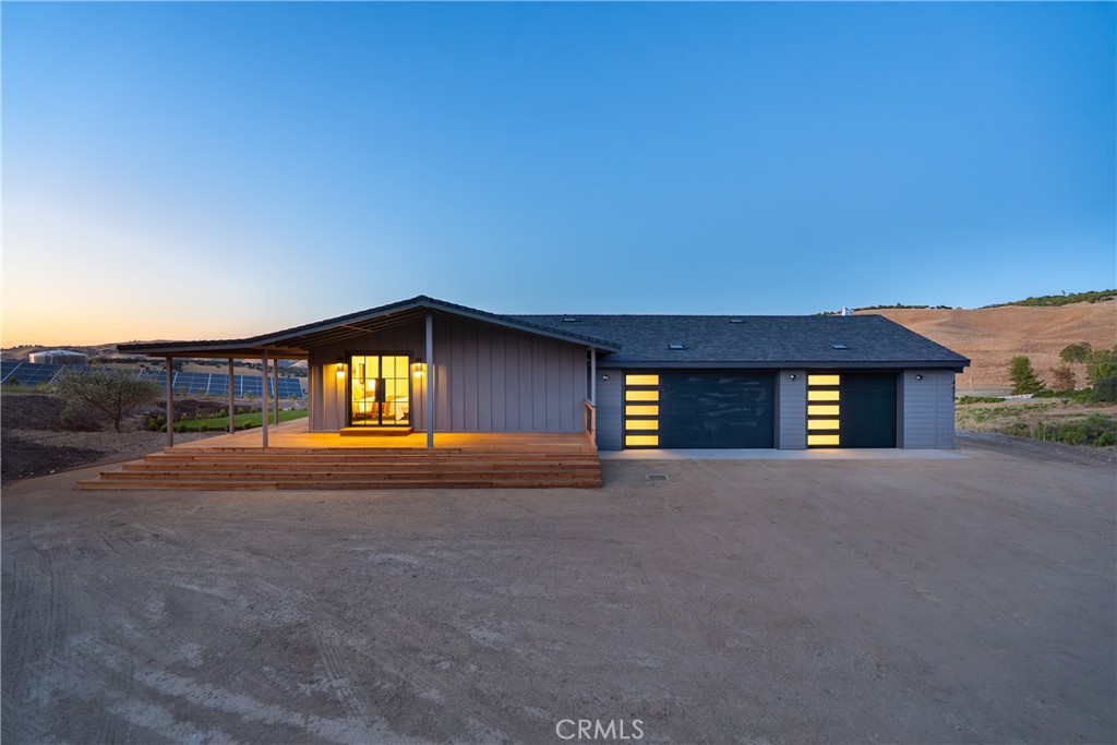 4475 Interlake
