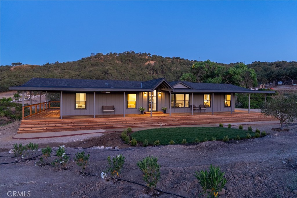 4475 Interlake