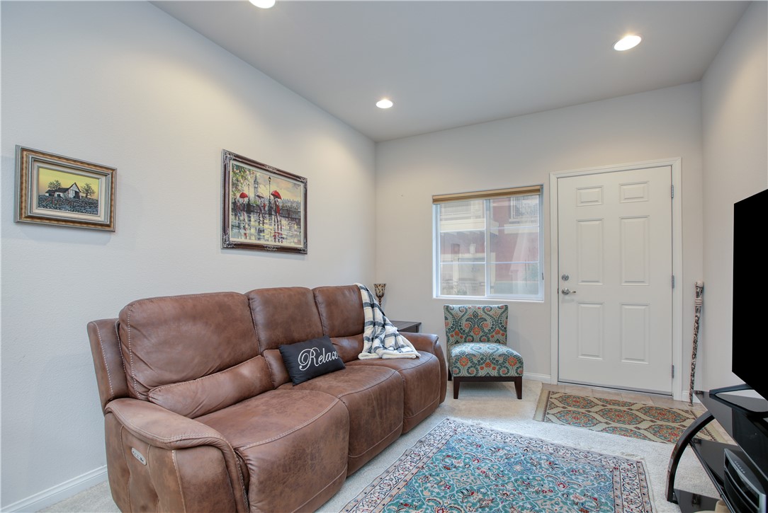 864 Lawrence