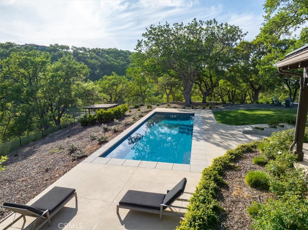 2925 Warm Springs Lane