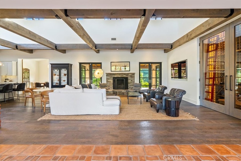 2925 Warm Springs Lane